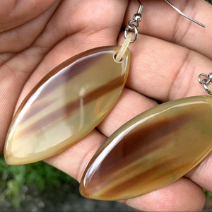 2025 pendientes de tuerca de cuerno de mujer de moda moderna con cuernos hermoso diseño Nueva joyería de moda a precios - Product Image 1
