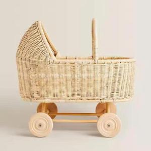 Cochecito de ratán de juguete hecho a mano, muñeco de mimbre bohemio, cochecito tejido para niños pequeños, cochecito de juguete para niños - Product Image 3