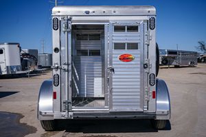 Mejor Precio de Mercado para Remolque Ganadero de Aluminio de Calidad con Eje Doble y Soporte para Llanta de Repuesto para Transporte de Caballos, Ovejas, Vacas y Cerdos - Product Image 5