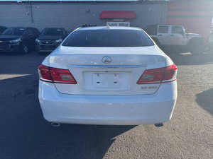 Voiture d'occasion de qualité abordable, Le-x-us ES 35-0 2011, conduite à gauche - Product Image 5