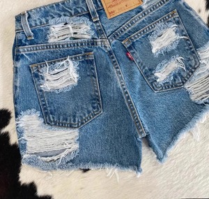 กางเกงขาสั้นผ้ายีนส์ขาตรงสำหรับผู้หญิงมีรูและบุคลิกของผู้หญิงกางเกงสุดฮิตสำหรับฤดูร้อนของ2025 - Product Image 5