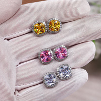 Pendientes de tuerca cuadrados de cobre OEM de fábrica con circonita cúbica AAA, joyería clásica de circonita de cuatro puntas, aretes cuadrados para vendedores de Lazada Dropship