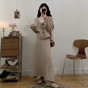 Ensemble deux pièces décontracté pour femme, broderie vintage, manches longues, grand bouton, jupe maxi ample, sweat-shirt en molleton de coton - Product Image 2