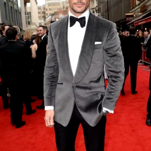 TRENDY--BEAUTIFUL เบลเซอร์สีเทาเสื้อเชิ้ตสีขาว & ชุดสูทกางเกงสีดำสำหรับงานปาร์ตี้-สึกหรอ/แต่งงาน = 2024 - Product Image 1