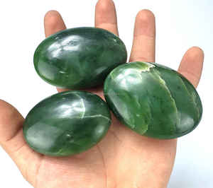 PIERRE DE PALME POLIE EN JADE VERT NATUREL POUR PIERRE DE GUÉRISON DE POCHE REIKI MÉDITATION AVENTURINE PIERRE DE PALME OREILLER - Product Image 5