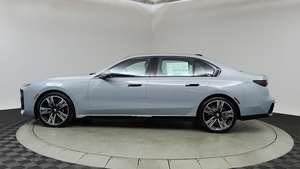 BMW Serie 7 740i xDrive AWD 4D Sedán 2024 en Perfectas Condiciones - Product Image 5