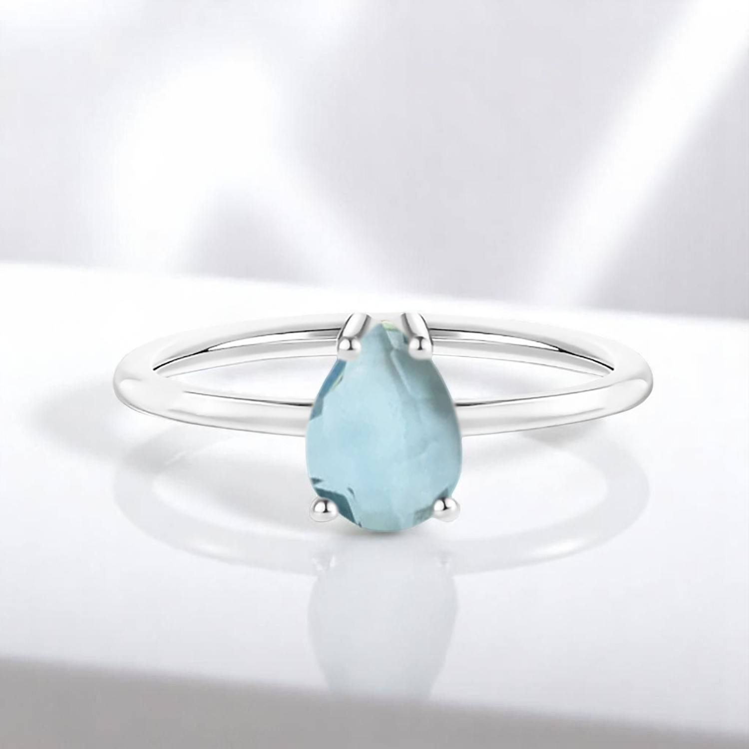 บุษราคัมสีฟ้า