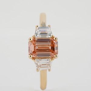 แหวนเพชรสีมรกตสีส้มสุดหรูสีเหลืองทอง1.40ct สำหรับผู้หญิงแหวนเพชรชั้นดีสำหรับงานแต่งงาน - Product Image 2