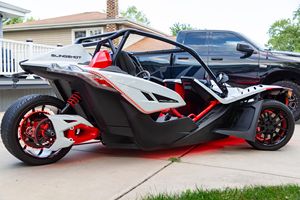 2023 SLINGSHOT RUSH EDITION มือสอง ไมล์น้อย เครื่องยนต์สมบูรณ์ ระบบเกียร์ดี หลังคาซันรูฟแบบพาโนรามา ไฟ LED พร้อมส่ง - Product Image 3