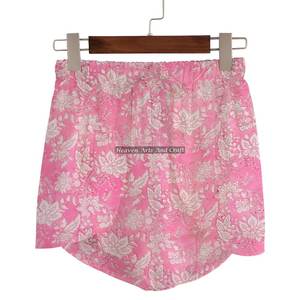 Shorts de bain décontractés pour femmes en coton 100% à séchage rapide, avec motif imprimé à la main, pour un usage quotidien - Product Image 5