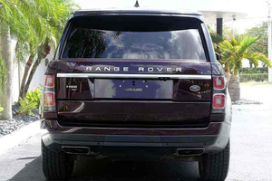 Range Rover HSE 2024 Impeccable, Volant à Gauche, Sièges en Cuir, Caméra Arrière, Phares Xénon, Écran Tactile - Product Image 6