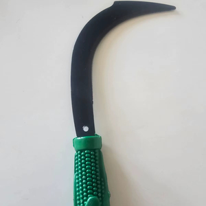 Hacha Tipo A606 con Mango Recubierto, Borde Negro, Zincado, Superficie de Óxido Negro, Hoja de 11 Pulgadas, Mango de Madera y Plástico, 110 g, India - Product Image 1