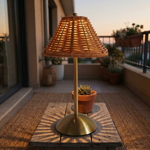 Abat-jour de <span class=keywords><strong>lampe</strong></span> en rotin, <span class=keywords><strong>lampe</strong></span> sur pied sans fil alimentée par batterie, sortie basse tension, <span class=keywords><strong>lampe</strong></span> sur pied pour la décoration de la maison et de l'hôtel - Product Image 2