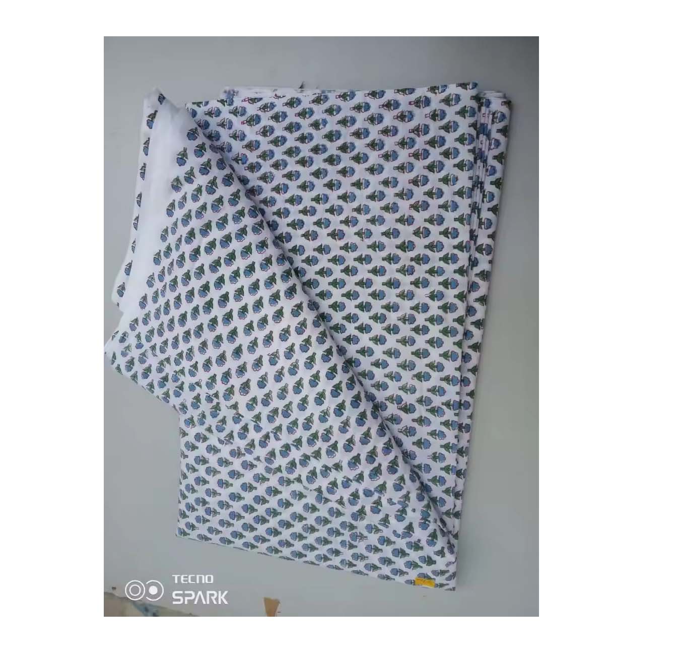 jaipuri blue and white cotton blockorint indian printed fabric for shirts