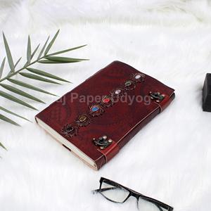 2025 personalizable grande Vintage marrón en relieve A4 diario 120 páginas interiores siete piedras de Chakra cubierta de cuero diario escolar regalo - Product Image 3
