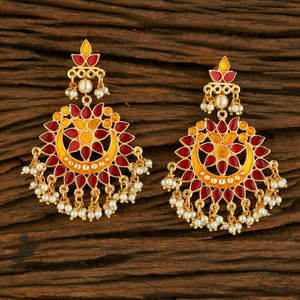 เครื่องประดับแฟชั่นชุบทองอินโดตะวันตก Dangler สไตล์อินเทรนด์ต่างหู8726 Maroon ในตลาดค้าส่ง - Product Image 1