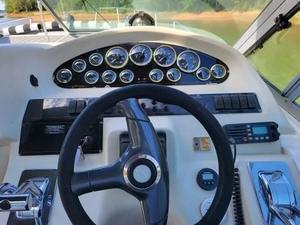 H&S VENTE FLASH! Cruiser Yachts 3375 Esprit 1999, entretenue en eau douce - 33,5' de longueur - Capacité de couchage - Product Image 4