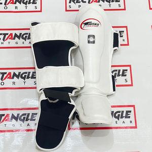 Nouveau style, protège-tibias jumeaux personnalisés, vente chaude, meilleure qualité, protège-tibias et protège-pieds d'entraînement, cuir véritable, protège-tibias de Muay Thai - Product Image 3