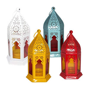 Mini linterna vintage de metal con forma de casa, linterna de hierro marroquí al aire libre al por mayor para la decoración del hogar y el jardín - Product Image 1