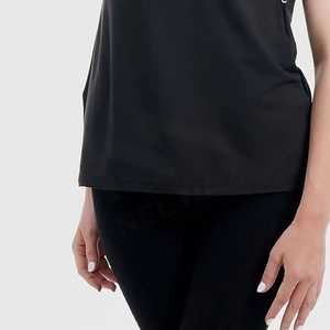 เสื้อกล้ามออกกำลังกายระบายอากาศได้ดีสำหรับผู้หญิงเสื้อกีฬาแขนกุดสไตล์ลำลองสีพื้นสั้นพร้อมโลโก้ด้านหน้า - Product Image 6