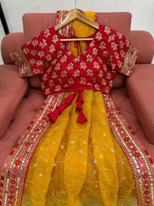 Elegante Sari de seda satinada Vintage para mujer, textura suave para fiestas de invierno, bodas, festivales - Product Image 5