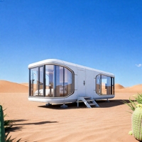 Maison-bateau luxueuse en conteneur d'acier préfabriqué de 40 pieds, design moderne, utilisation hôtelière, structure flottante extérieure