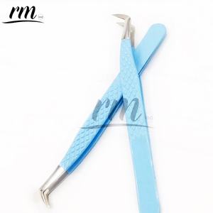 Pinzas de Punta pulida plateada RMI y agarre de pinzas con recubrimiento en polvo azul cielo personalizado Punto de volumen de arranque de 45/65/90 grados - Product Image 4