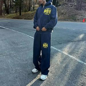 Conjunto de dos piezas con estampado DTG de talla grande, chándal con capucha y pantalones de chándal holgados con cremallera personalizados para hombre, lavado con ácido vintage - Product Image 3