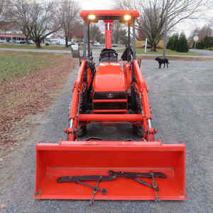 Tracteur compact diesel Kubota BX25D 4x4 2019 avec chargeur frontal et pelle arrière – Offre exceptionnelle sur matériel d'occasion - Product Image 1