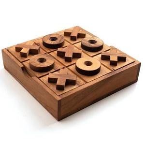 Juego de Tres en Raya de Madera Atemporal que Ofrece Artesanía Tradicional Hecha a Mano con Piezas de Juego Suaves Incluidas - Product Image 5