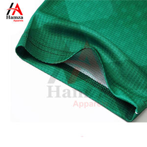 Uniforme de football professionnel col en v vert conception personnalisée léger respirant extensible demi manches unisexe adulte - Product Image 5