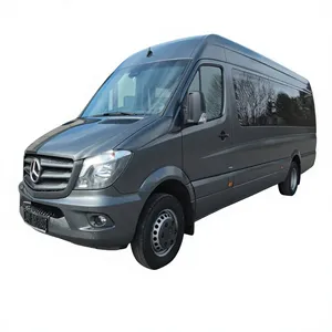 Mercedes-Benz Sprinter 519 Panorama 23 con Trasmissione Automatica, Motore a Combustione Interna a Benzina 3.5L, 305kW (415 CV) - Product Image 1