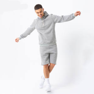 Ensemble sweat à capuche et short en coton pour homme, streetwear d'hiver, logo personnalisé imprimé - Product Image 4