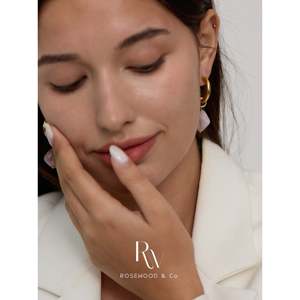 ต่างหูเพชรรูปทรงสีชมพู ต่างหูห้อยระย้าสีทอง ต่างหูทรงเรขาคณิตสไตล์ศาสนา ของขวัญที่สมบูรณ์แบบสำหรับเธอ - Product Image 1