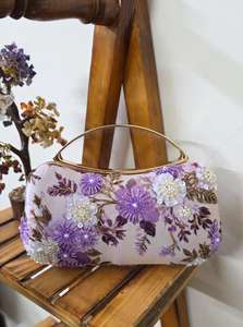 Pochette de soirée brodée à la main avec chaîne, motif floral, sac à main de mariée pour fête de mariage, cadeau de luxe fait à la main - Product Image 4