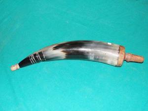 Corne à boire viking artisanale polie de haute qualité, avec support en cuir, en vente en gros - Product Image 2