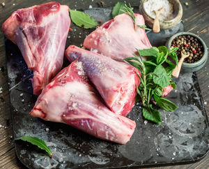 Fournisseur et exportateur de viande de pattes de mouton entières surgelées de qualité supérieure, expédition directe d'usine, vente en gros, commerce mondial - Product Image 1