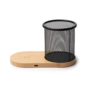 Base di Ricarica Personalizzata in Bambù con Perle per Gadget e Portapenne con Opzioni di Personalizzazione - Product Image 2
