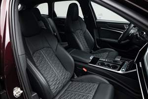 Audi RS6 A-vant 2023, cuidadosamente mantenido, con chasis exclusivo Audi, efecto perla, motor V8 biturbo de 591 CV - Product Image 6