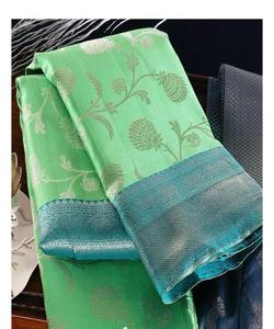 1. ผ้าสารีขายส่งที่สวยงามในสุทธิพร้อมการออกแบบการพิมพ์สําหรับร้านบูติกที่ผลิตผ้าสารีผ้าไหมซูราทสําหรับร้านค้าสตรี - Product Image 6