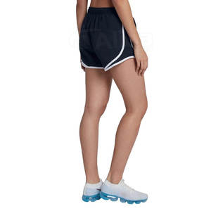 Short de course respirant confortable pour femme avec décoration à motif et bouton pour un style de vie actif - Product Image 6