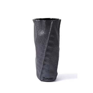 Licia Vase en céramique noire 18x12x40 cm Porcelaine Design - Product Image 1