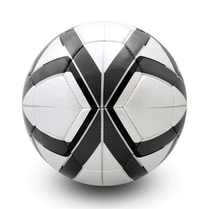 Balón de Fútbol en Oferta para Entusiastas del Deporte de Todas las Edades: Adultos y Niños - Product Image 1