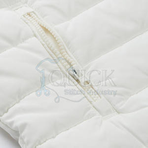 Chaqueta Acolchada Personalizada de Alta Calidad, Ecológica, Transpirable, Ligera, Impermeable, con Cuello Alto y Logotipo Frontal - Product Image 5