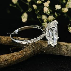 Bague de fiançailles solitaire pour femme en argent 14K, 5,00 carats, taille radiant, sertie de zircons de luxe, style chrétien - Product Image 5