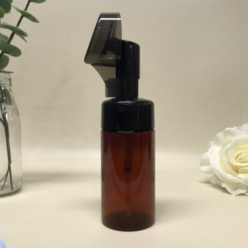 สีน้ำตาล