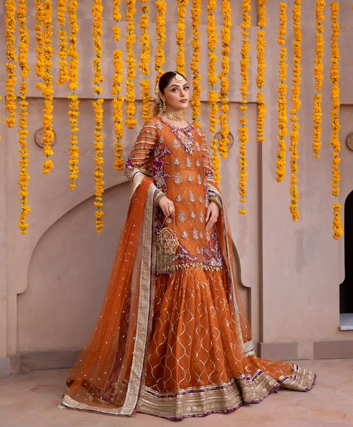 Wholesale Mehndi Dress Stylish Embroidery & Breathable Fabric | Alibaba.com