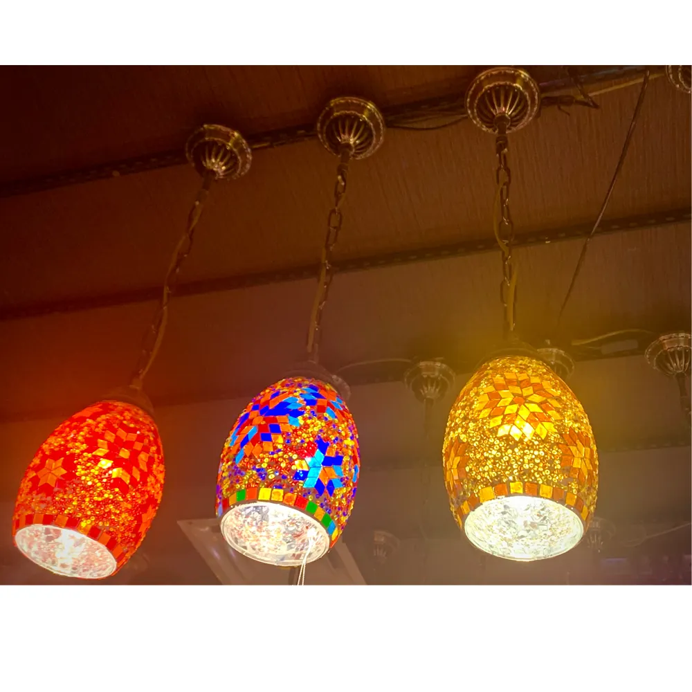 مصابيح معلقة من الفسيفساء التركية المصنوعة يدويًا من Marrakech ، ثريات تركية ، أضواء متدلية من الفسيفساء