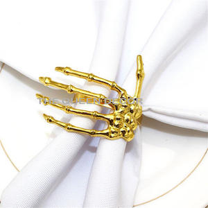 Servilletero decorativo con acabado dorado y forma única de Metal de latón con estilo moderno y soporte creativo hecho a mano - Product Image 5