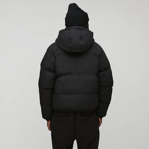 Vente en gros Veste matelassée pour homme Veste matelassée design à la mode Veste en duvet épaisse à bulles d'hiver de haute qualité pour homme - Product Image 3